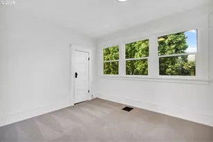 2307 NE Everett St, Portland, OR 97232 - Photo 28