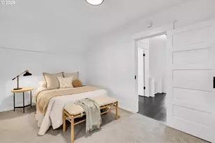 2307 NE Everett St, Portland, OR 97232 - Photo 24