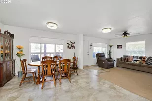 21290 S Beavercreek Rd, Oregon City, OR 97045 - Photo 8