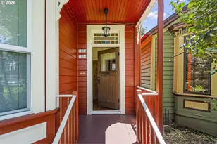 3206 S Kelly Ave, Portland, OR 97239 - Photo 2