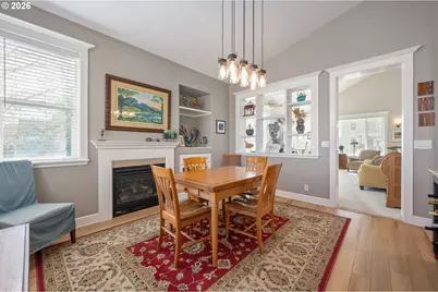 1915 Heitzman Way, Eugene, OR 97402 - Photo 6