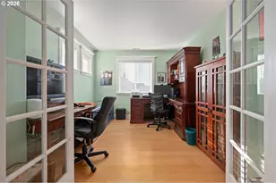 1915 Heitzman Way, Eugene, OR 97402 - Photo 20