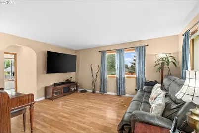 10722 SE Lexington St, Portland, OR 97266 - Photo 14