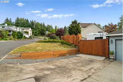 10722 SE Lexington St, Portland, OR 97266 - Photo 10