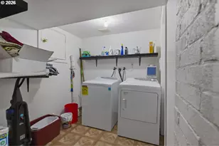 8105 SE Reedway St, Portland, OR 97206 - Photo 22