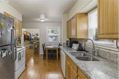 8105 SE Reedway St, Portland, OR 97206 - Photo 8