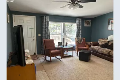 124249 Little Deschutes Dr, Crescent Lake, OR 97733 - Photo 6
