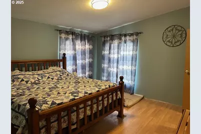 124249 Little Deschutes Dr, Crescent Lake, OR 97733 - Photo 14