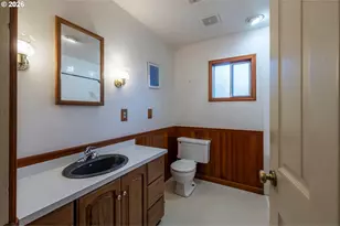 1630 Underwood Ave, Coos Bay, OR 97420 - Photo 24