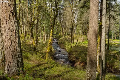 445 Country Club Rd, Hood River, OR 97031 - Photo 14