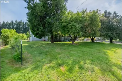 208 NW Lewisburg Ave, Corvallis, OR 97330 - Photo 18
