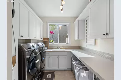 9010 SW Inez St, Tigard, OR 97224 - Photo 26