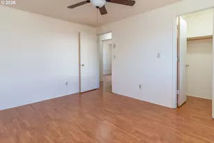 211 Valley Ct, Sutherlin, OR 97479 - Photo 14
