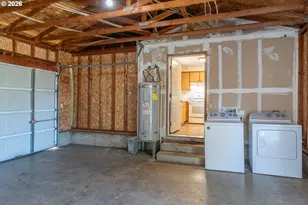 211 Valley Ct, Sutherlin, OR 97479 - Photo 22
