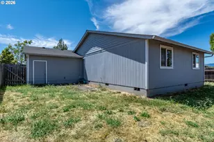 211 Valley Ct, Sutherlin, OR 97479 - Photo 26