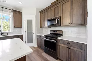 2846 NW Gehlar Rd, Salem, OR 97304 - Photo 10