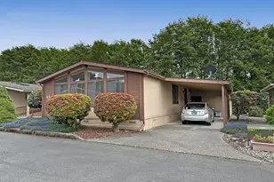 16063 Driftwood Ln, Brookings, OR 97415 - Photo 2