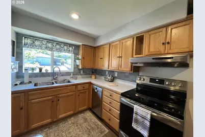 2321 Arthur Dr, Reedsport, OR 97467 - Photo 8