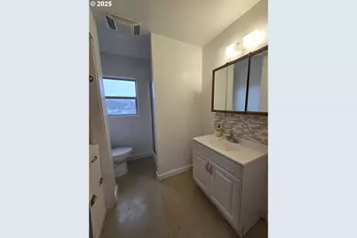 203 N Alder St, Wallowa, OR 97885 - Photo 12