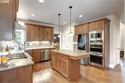 9361 NW Murlea Ln, Portland, OR 97229 - Photo 12