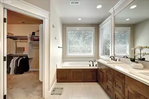 9361 NW Murlea Ln, Portland, OR 97229 - Photo 24