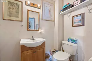 220 Elm St, Baker City, OR 97814 - Photo 28