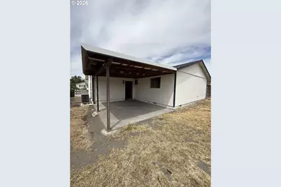574 E Reeder Dr, Hermiston, OR 97838 - Photo 14