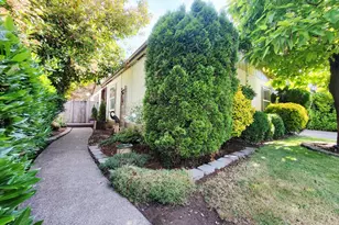 2350 N Terry St, Eugene, OR 97402 - Photo 4