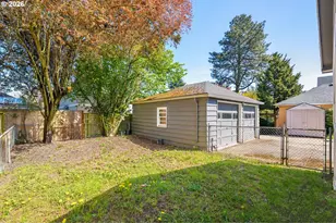 1731 NE Liberty St, Portland, OR 97211 - Photo 20