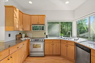 4249 SW Dosch Rd, Portland, OR 97239 - Photo 16