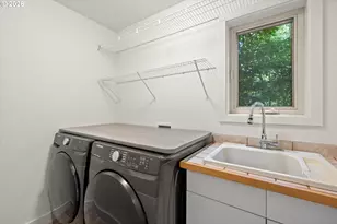 4249 SW Dosch Rd, Portland, OR 97239 - Photo 28