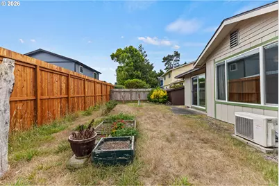 2521 Delores Ln, North Bend, OR 97459 - Photo 34