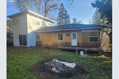 1314 NE Beulah Dr, Roseburg, OR 97470 - Photo 2