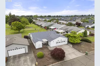 810 S Columbia Dr, Woodburn, OR 97071 - Photo 30