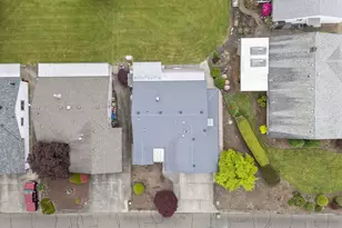 810 S Columbia Dr, Woodburn, OR 97071 - Photo 26
