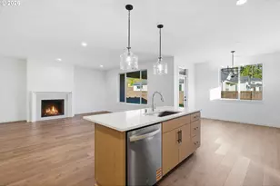 151 E Airedale Ave, La Center, WA 98629 - Photo 10