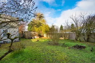 895 Glory Dr, Eugene, OR 97404 - Photo 24