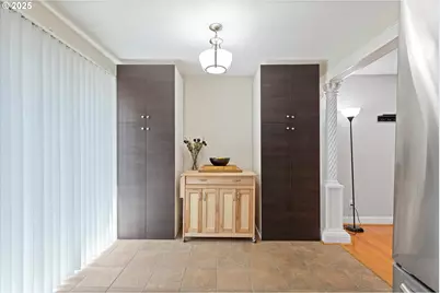 1823 NE Multnomah St, Portland, OR 97232 - Photo 8