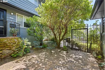 1823 NE Multnomah St, Portland, OR 97232 - Photo 24