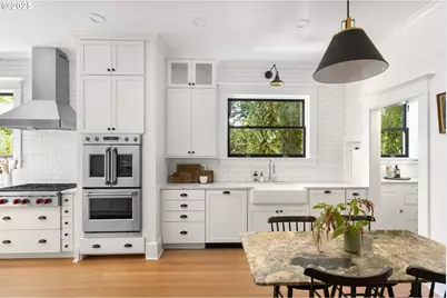 536 SE 17th Ave, Portland, OR 97214 - Photo 12