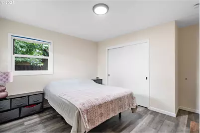 4220 SE 130th Ave, Portland, OR 97236 - Photo 14