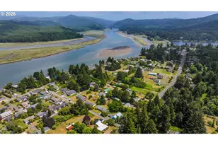 677 SE Moffitt Rd, Waldport, OR 97394 - Photo 38