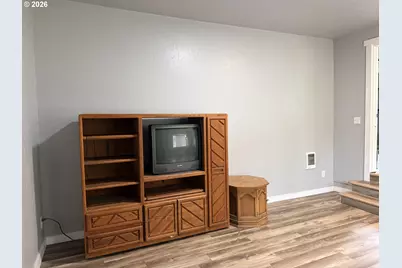 677 SE Moffitt Rd, Waldport, OR 97394 - Photo 10