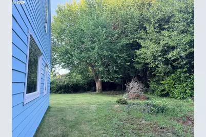 677 SE Moffitt Rd, Waldport, OR 97394 - Photo 32