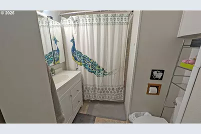 3128 Brittany Dr, Forest Grove, OR 97116 - Photo 10