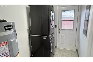 2910 E Douglas Ave, Newberg, OR 97132 - Photo 20