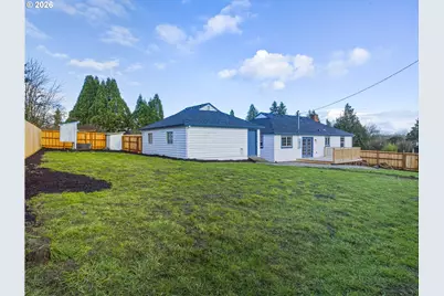 58007 Fisher Ln, Saint Helens, OR 97051 - Photo 4