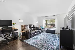 29640 SW Volley St, Wilsonville, OR 97070 - Photo 6