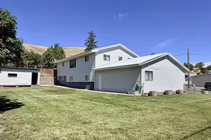 325 W Linden Way, Heppner, OR 97836 - Photo 4