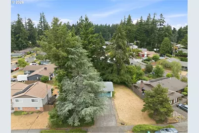 17610 NE Multnomah Dr, Portland, OR 97230 - Photo 8